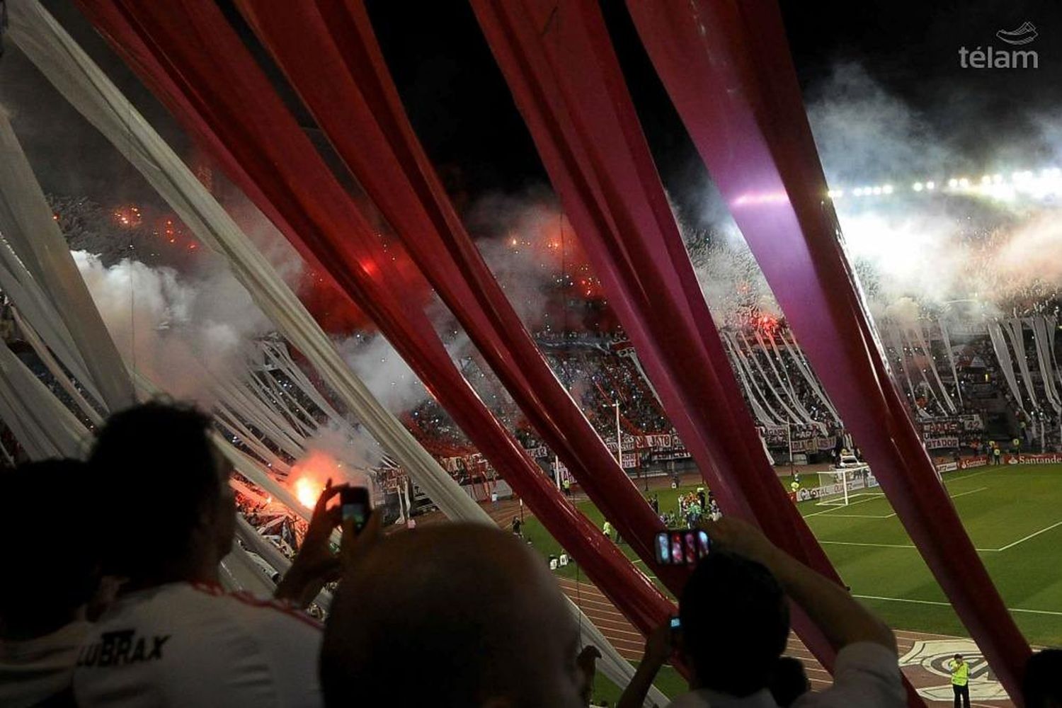 Reunión de los clubes de la Liga Profesional con público