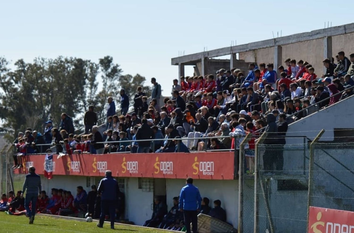 El público regresa a las canchas marplatenses