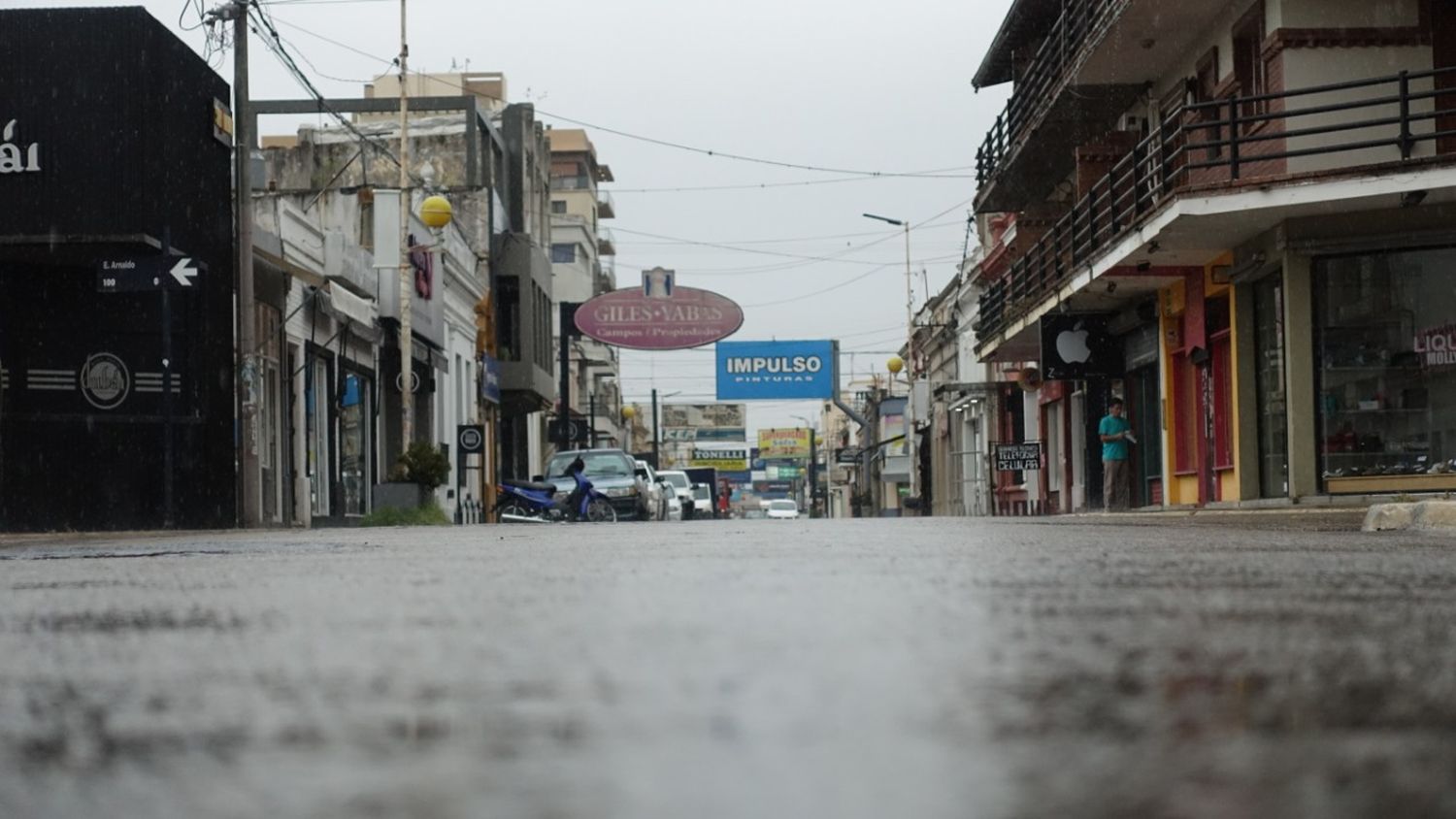 En confinamiento, comerciantes firman carta abierta al intendente: “Los números no cierran”