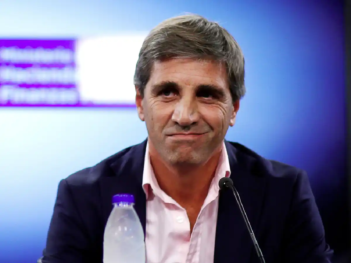 Imputan a Caputo por emitir deuda a 100 años 