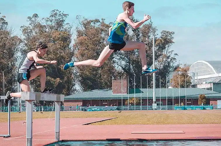 La Escuela Municipal de Atletismo comenzó la pretemporada para 2022