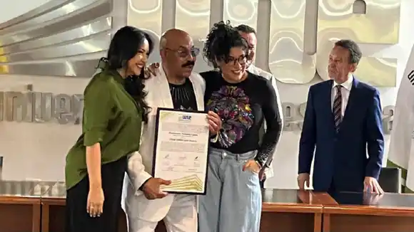¡SABROSOOOO! El sonero Óscar D’ León recibe doctorado honoris causa de la Universidad Nueva Esparta (+Video)