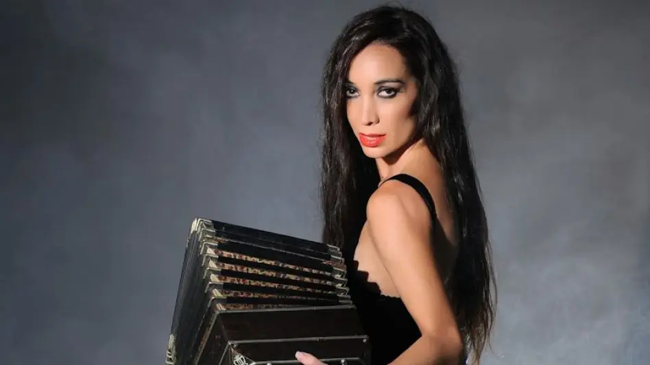 Mora Godoy regresa a Mar del Plata con "La Máquina Tanguera"