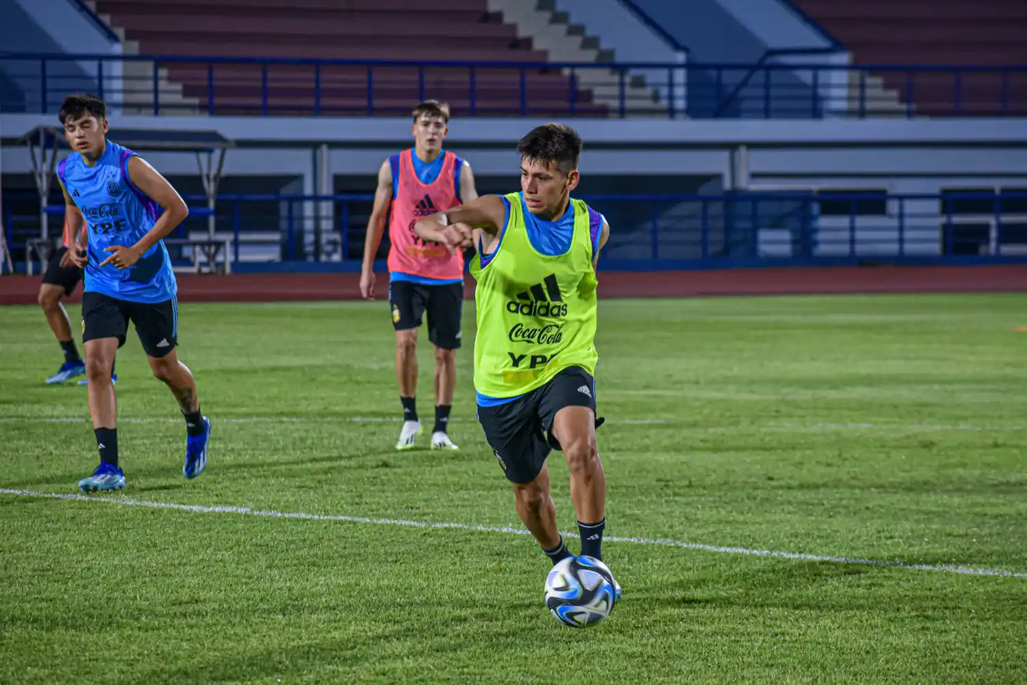 "Diablito" Echeverri es una de las armas ofensivas del seleccionado argentino.