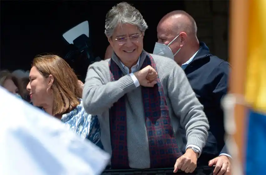 El Parlamento convocó a Lasso por los Pandora Papers