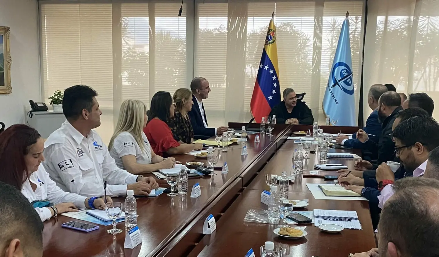 Tarek William Saab se reúne con funcionarios para “evaluar ejecución de la Ley de Extinción de Dominio”