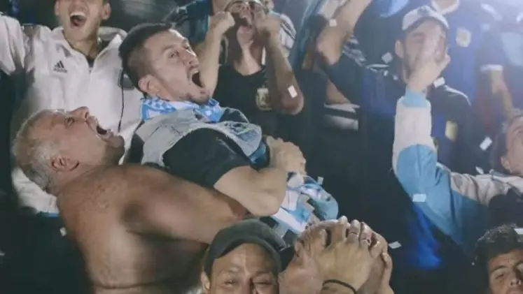 Tras el repudio generalizado, dan de baja el spot mundialista que promovía la homofobia
