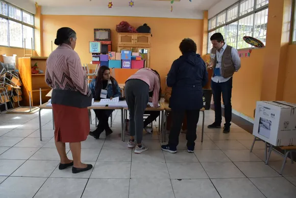 Este domingo los ecuatorianos van a las urnas para elegir presidente