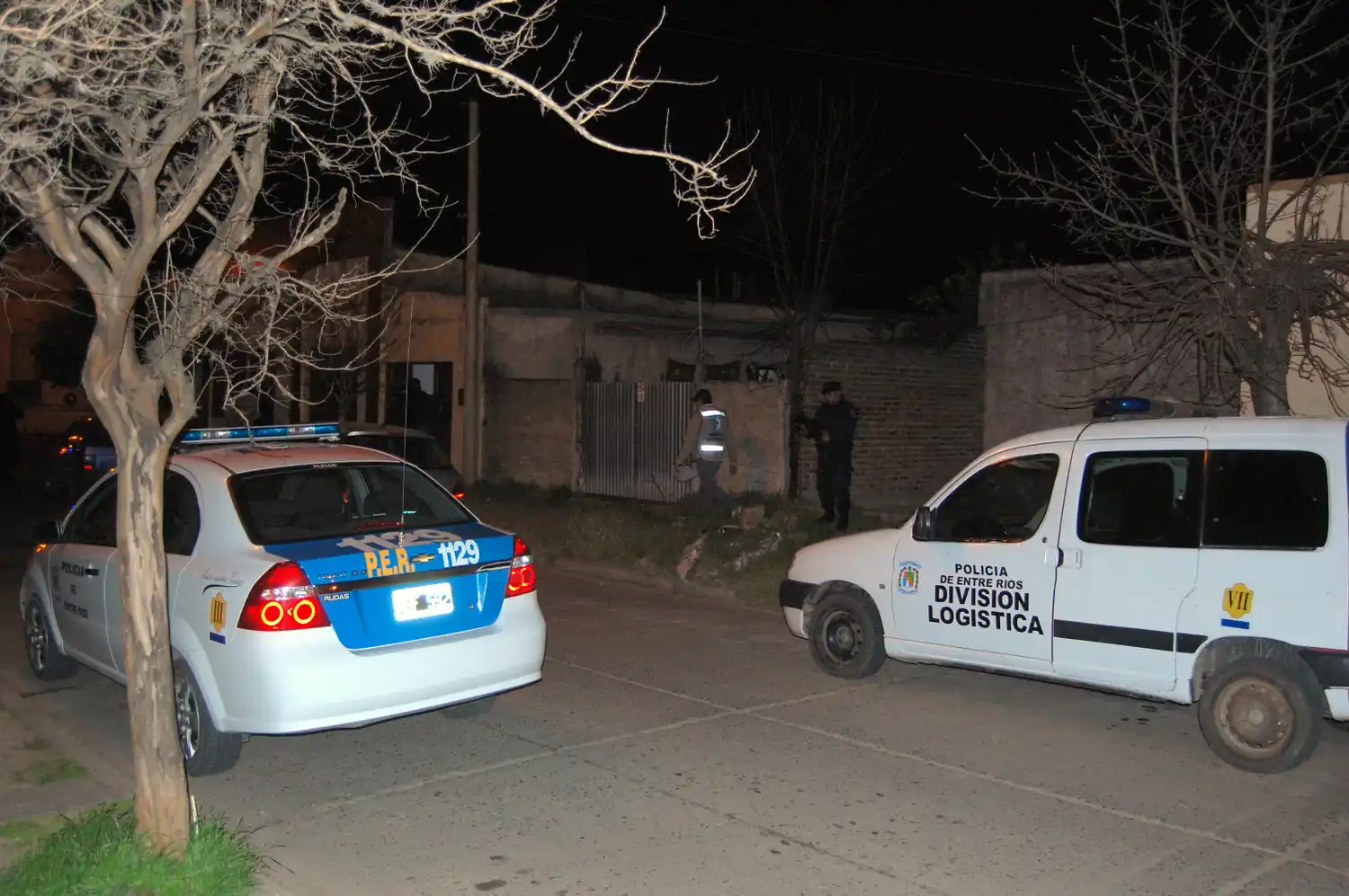 La Policía realizó allanamientos en dos viviendas por supuesta venta de droga