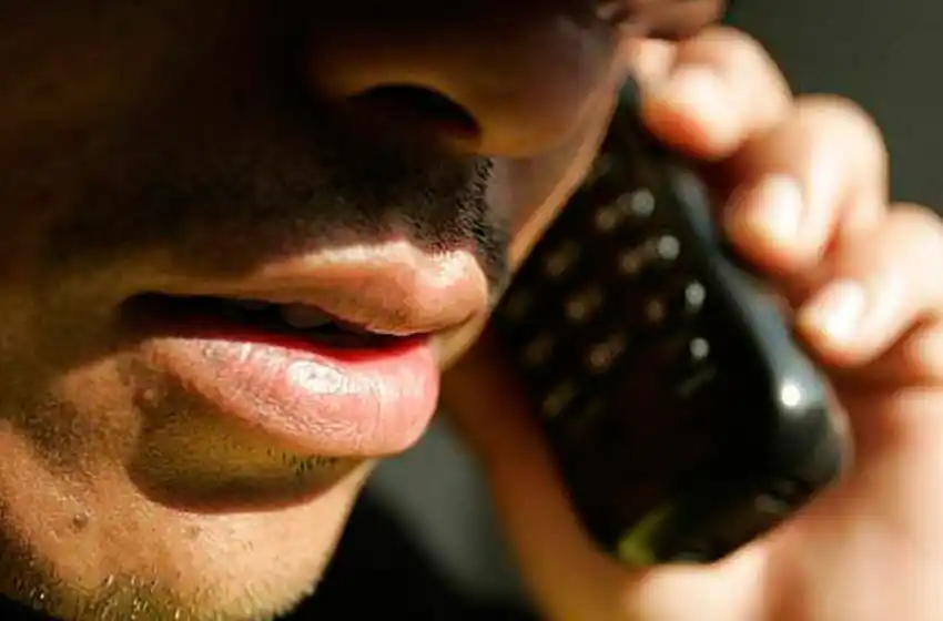 Entregó dólares en un secuestro virtual