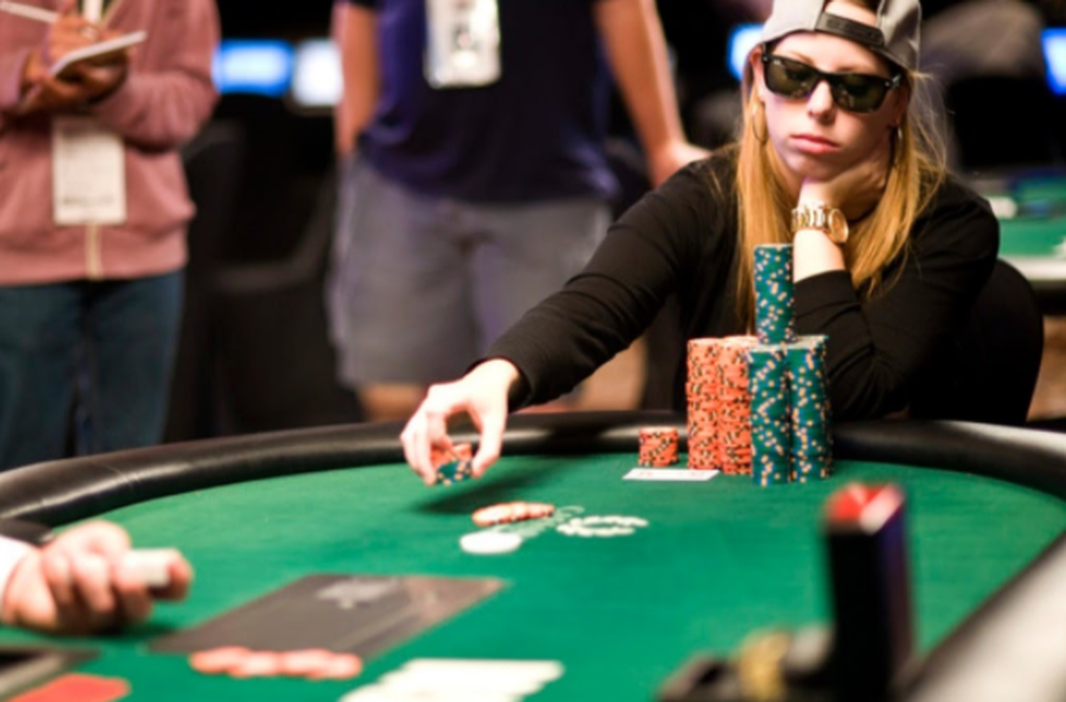 Las mujeres y el poker: pioneras en los juegos de casino