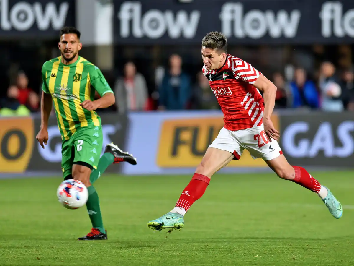 El "Pincha" ganó y se aseguró el primer puesto 