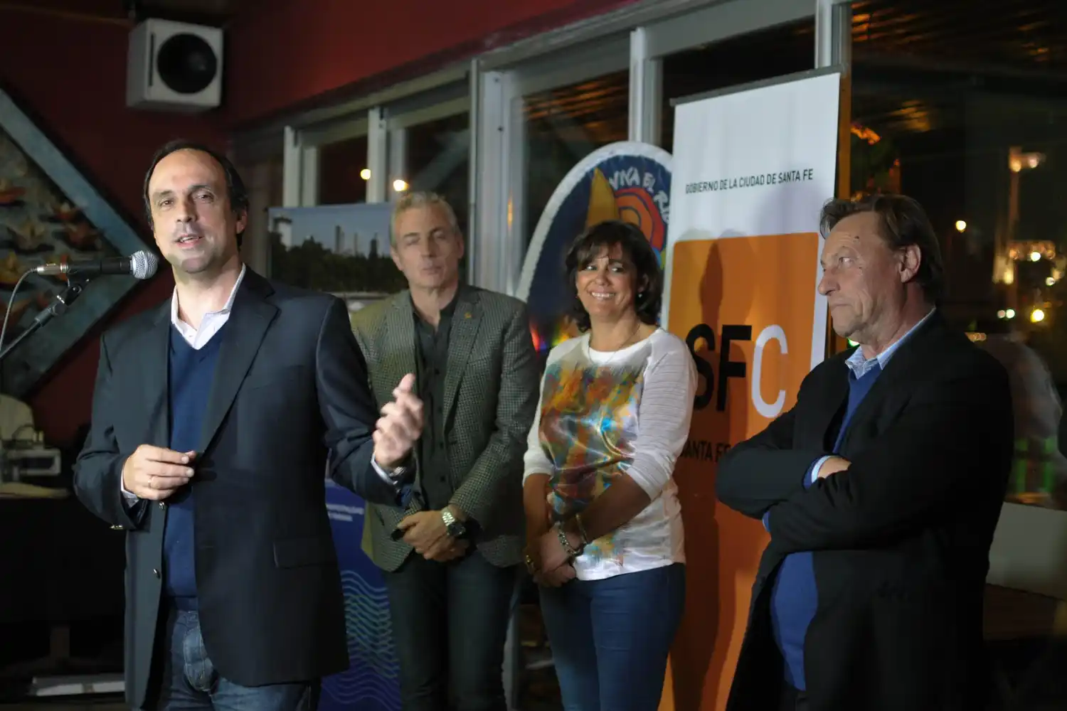 Santa Fe y Paraná buscan construir un aeropuerto regional de pasajeros