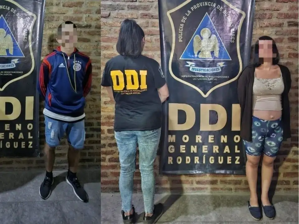 Dos de los cinco detenidos.