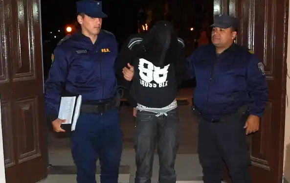 El lunes lo detuvieron y dos días después robó una panadería