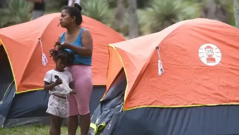 Autoridades venezolanas reportan 12.806 damnificados ubicados en refugios tras sismos
