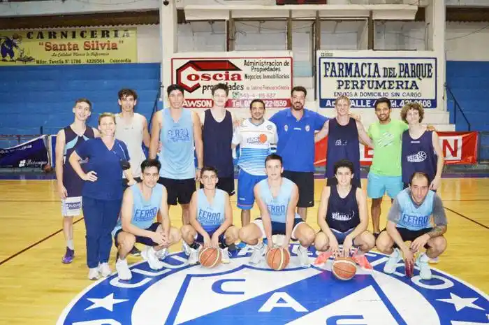 Ferro recibe a Social y Deportivo San José, en su primer amistoso