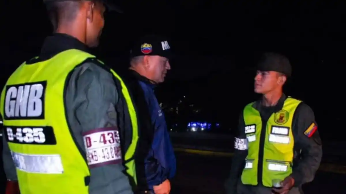 ¿SE ACABÓ EL MATRAQUEO? Diosdado Cabello advirtió que NO TOLERARÁ que funcionarios de seguridad ROBEN AL PAÍS