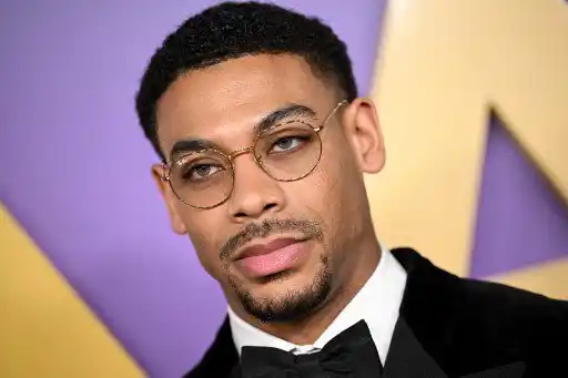 Aaron Pierre le da la voz al protagonista. Foto AFP