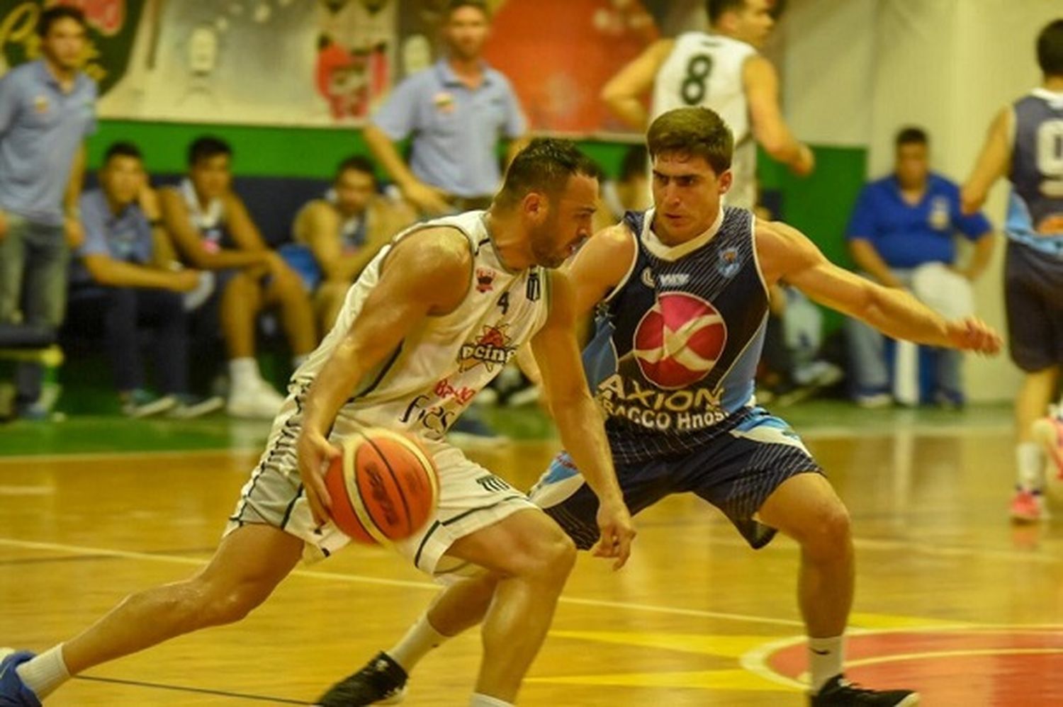 Racing sumó una importante victoria ante el líder Sportivo