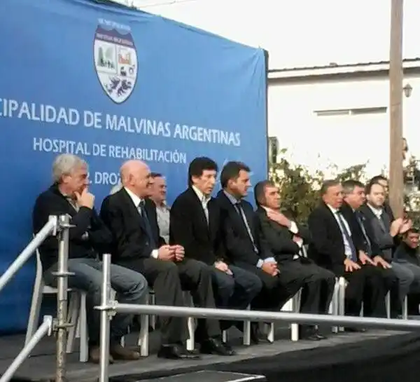 Con duras críticas a Scioli, Cariglino inauguró la remodelación del Hospital de Tortuguitas