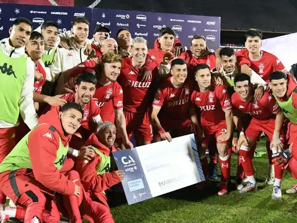 Huracán eliminó a Instituto por penales y avanza a octavos de la Copa Argentina