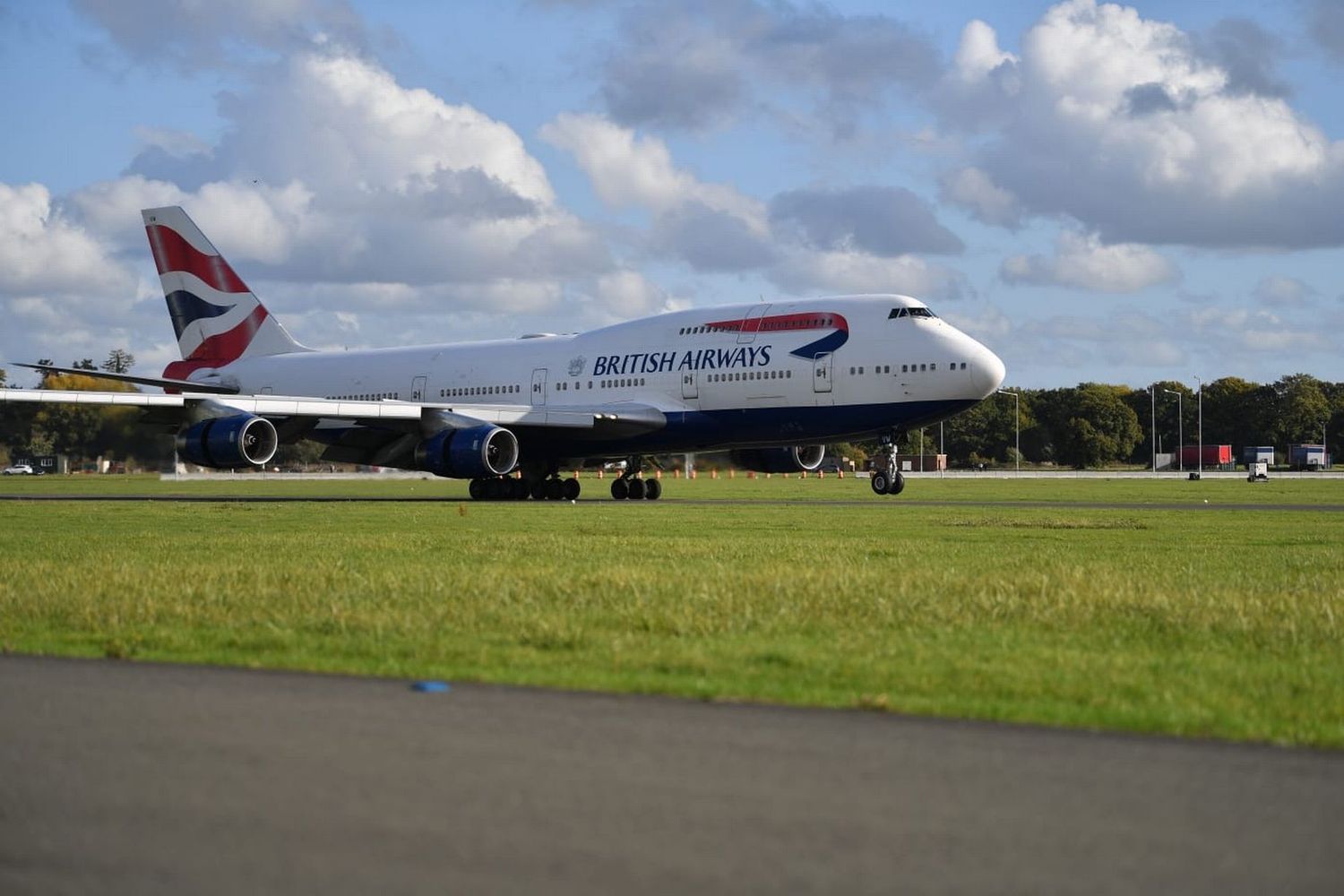 Un Boeing 747 de British Airways dejó de transportar pasajeros para entrar al mundo del cine y la televisión