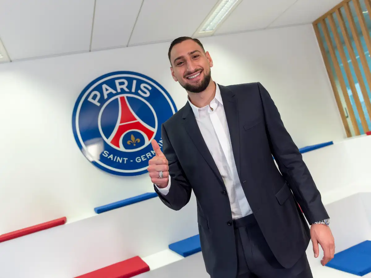 PSG incorporó al arquero italiano Donnarumma