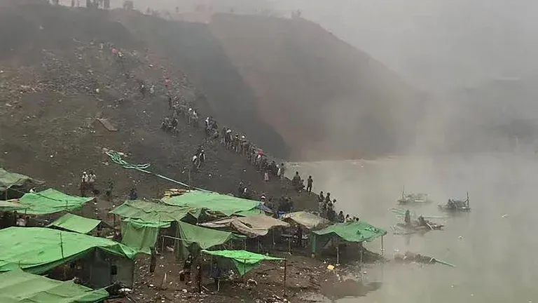 Los rescatistas se preparan para buscar a los mineros desaparecidos tras el deslave