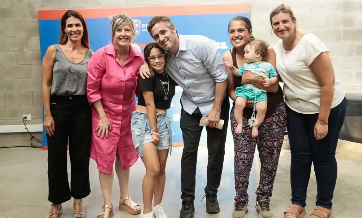 Achával : "La salud y la educación son fundamentales para nuestra gestión"