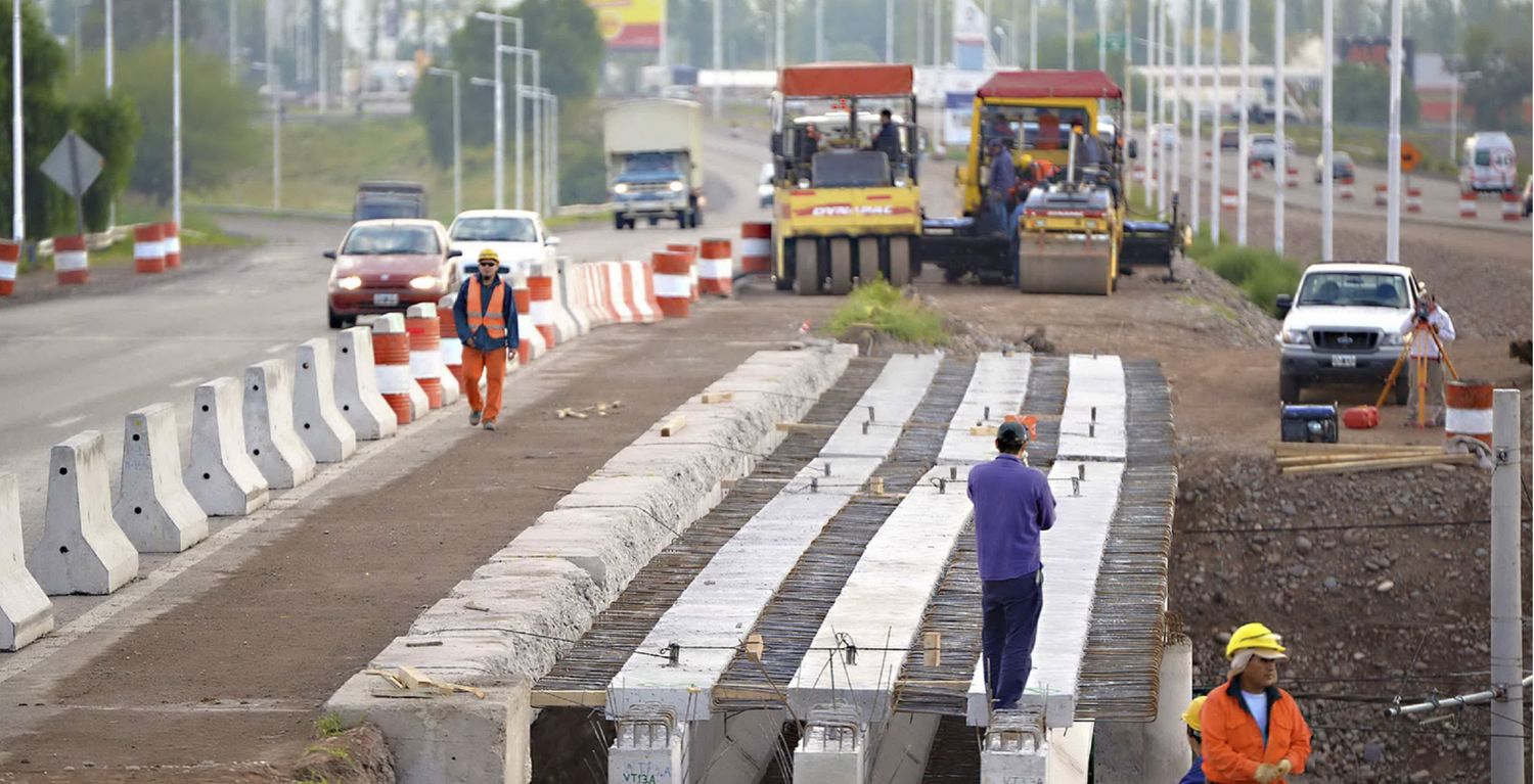 Desde UOCRA alertan que "más de 8 mil obreros entrerrianos dependen de obras públicas"