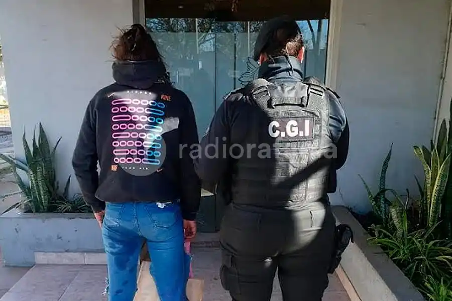 Aprehendieron a una mujer por el delito de hurto y amenazas