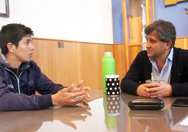 El medallista Jorge Madril llegó a Lobería y habló con Fioramonti
