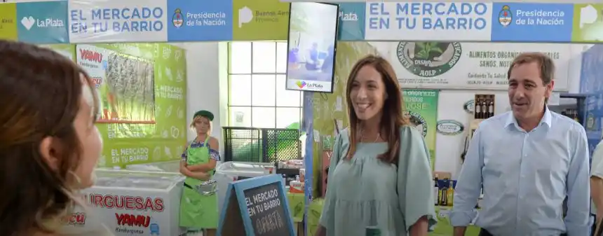 Vidal recorrió un puesto de El Mercado en tu Barrio