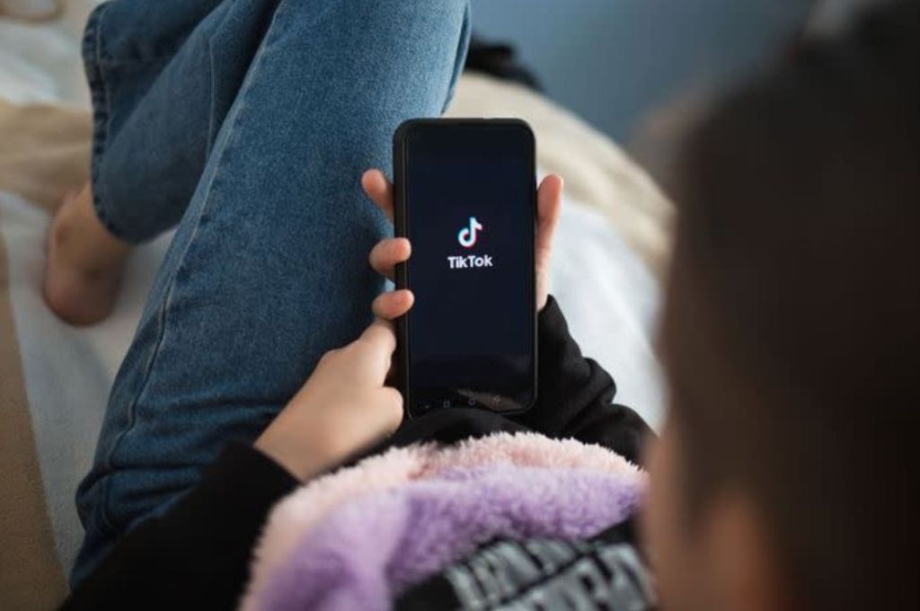 TikTok busca proteger a los menores de edad: ¿cuáles son las nuevas restricciones y cómo se aplicarán?
