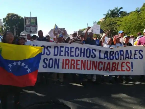 PROVEA ALERTA: MADURO RECRUDECE persecución contra "TODO" lo que huela a "opinión crítica"