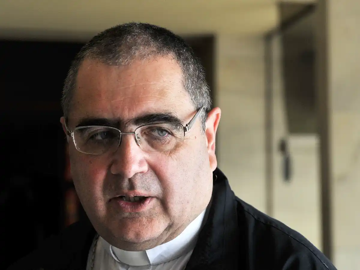 En su mensaje de Navidad, el obispo Buenanueva instó a “hacer de todos nosotros una familia”.