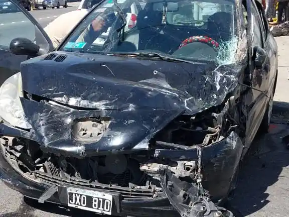 Un siniestro vial sin heridos se registró en la esquina de 9 de Julio y Del Valle