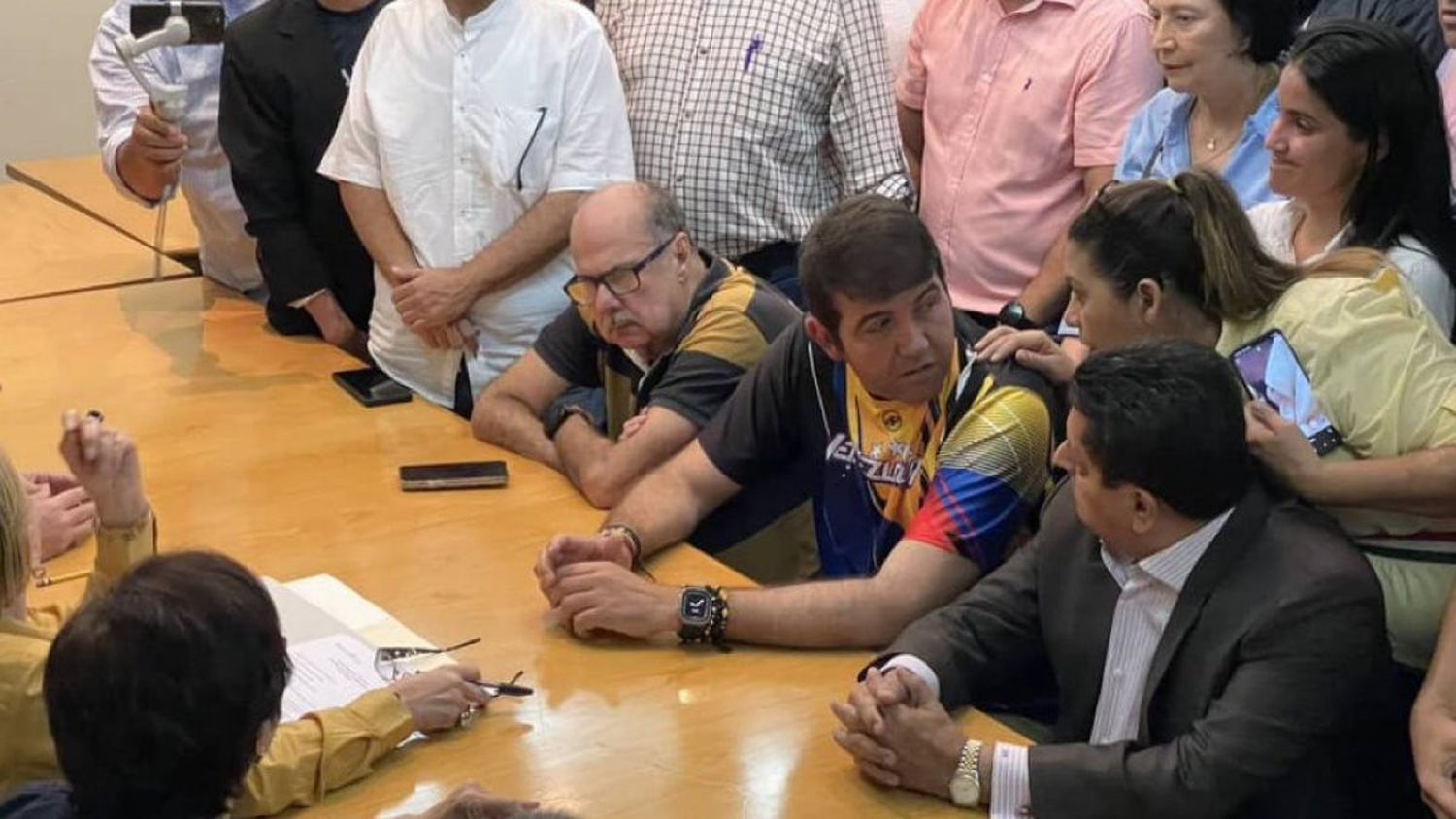 PRIMARIA SE ABULTA: Carlos Prosperi y Andrés Caleca se sumaron al llamado de la elección opositora
