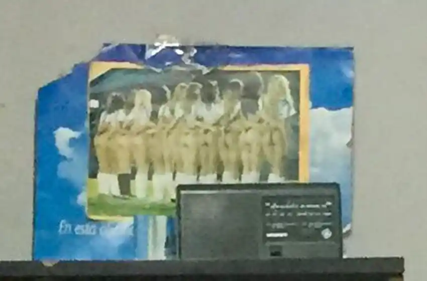 Mujeres taxistas piden sacar póster de oficina municipal por «violencia simbólica»