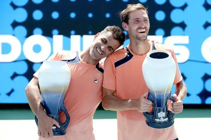"Machi" y Molteni, clasificados a las Finals.