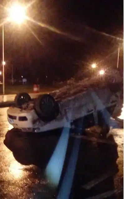 Volcó su auto sobre Ruta 11
