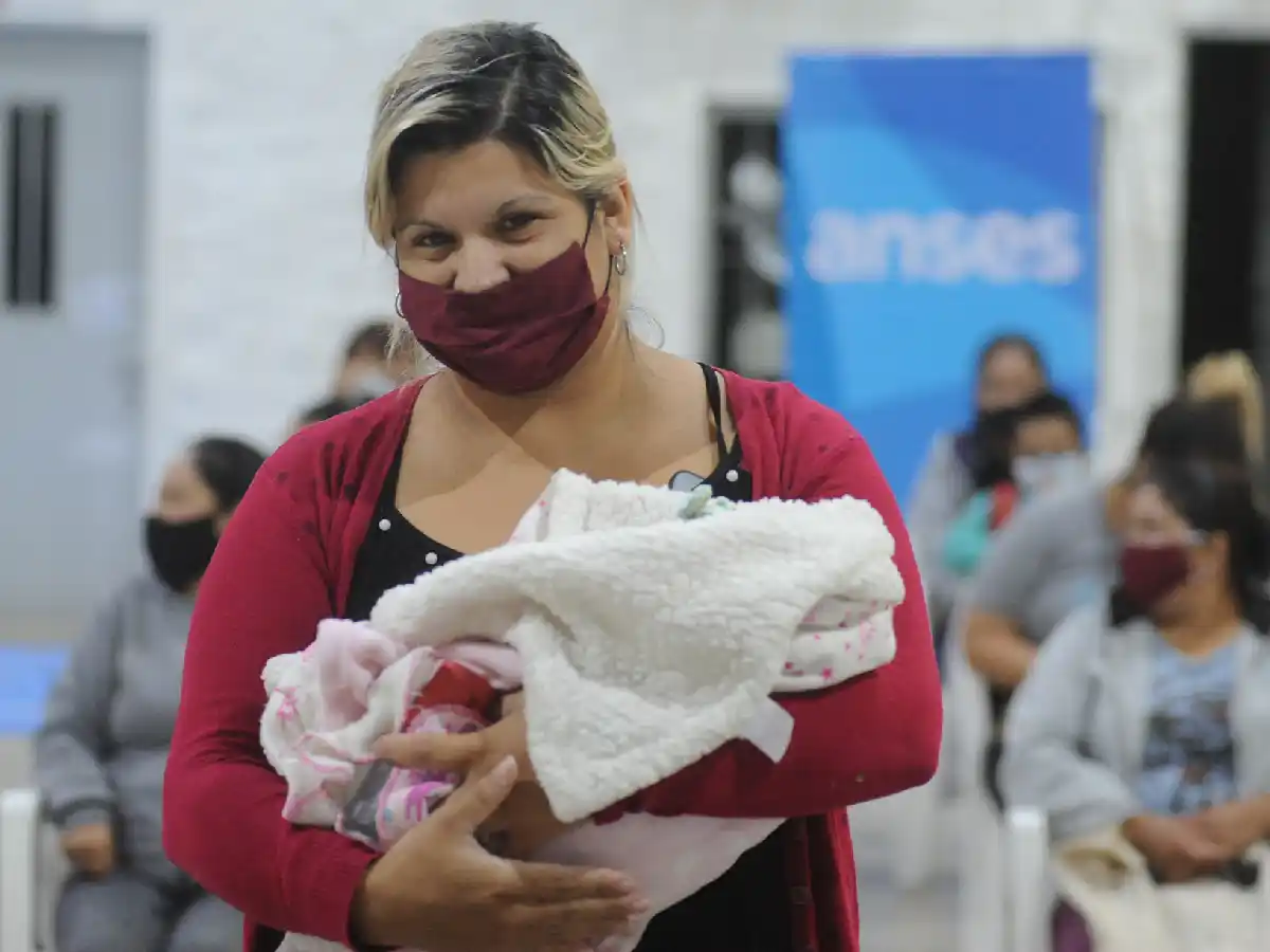 Desde mañana, las mujeres que hayan sido madres podrán pedir el reconocimiento de aportes