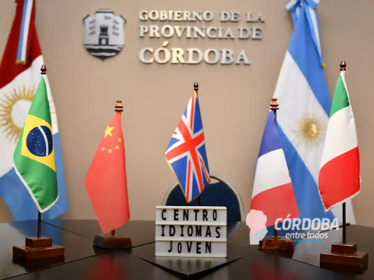 La Provincia firmó un acuerdo para sumar ofertas al Centro de Idiomas Joven