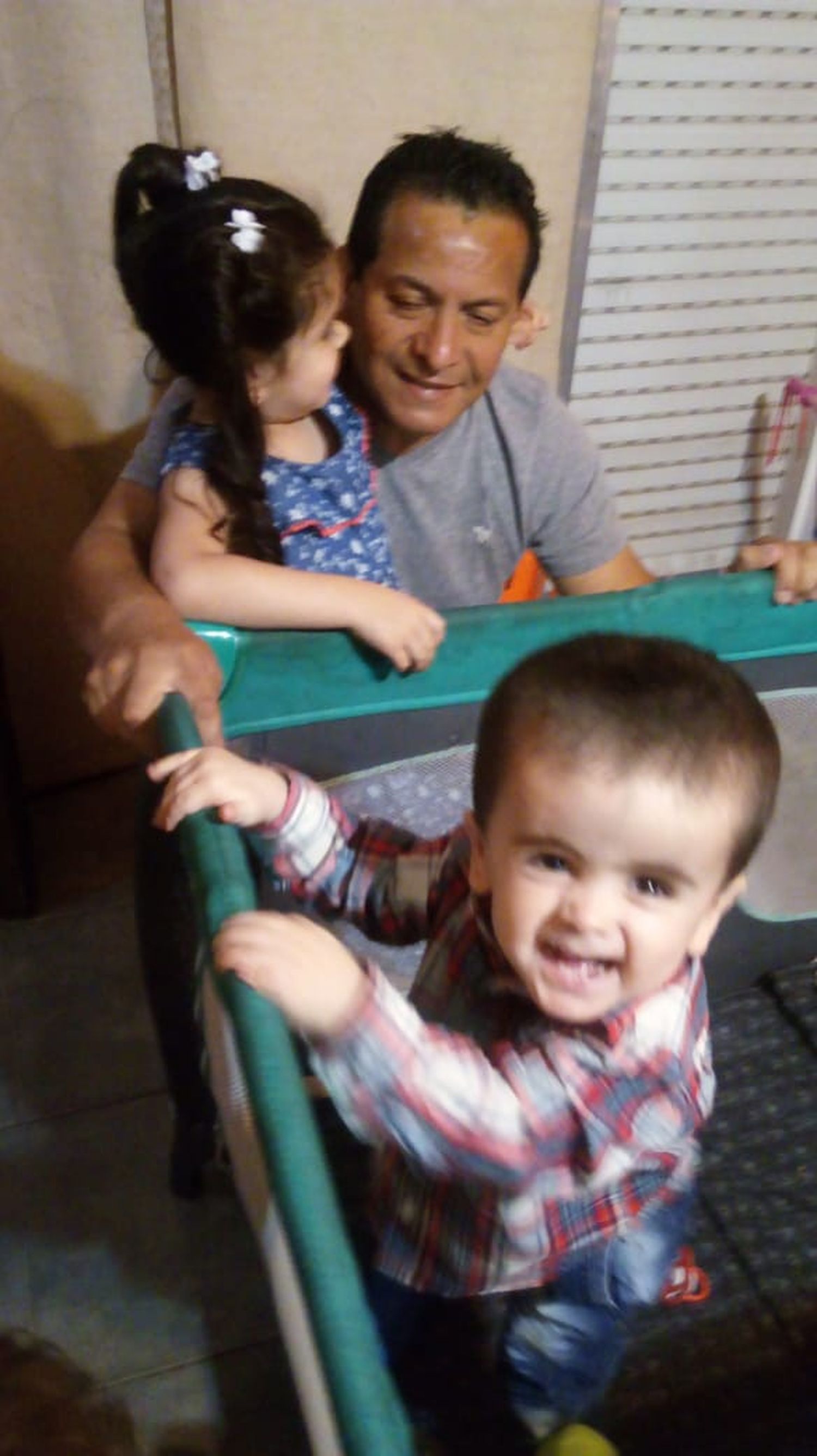 Una familia lanzó un pedido desesperado para que un niño vuelva a su casa con internación