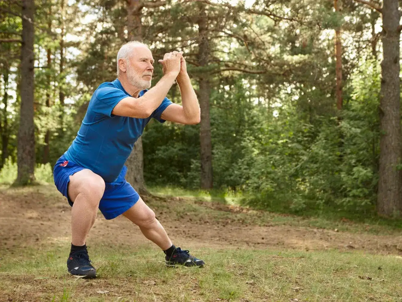 Especialistas destacan la importancia de combinar la actividad física adaptada con una alimentación rica en proteínas para preservar la masa muscular y garantizar una mejor calidad de vida.