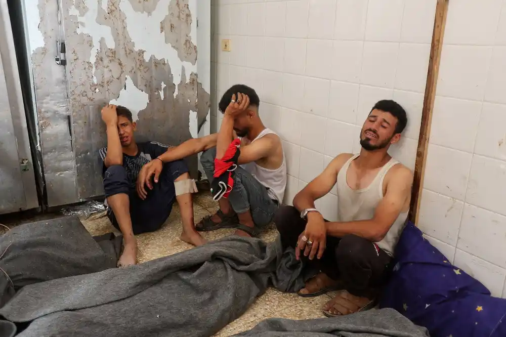 Más de 200 personas murieron en un ataque israelí y hubo un número indeterminado de heridos.