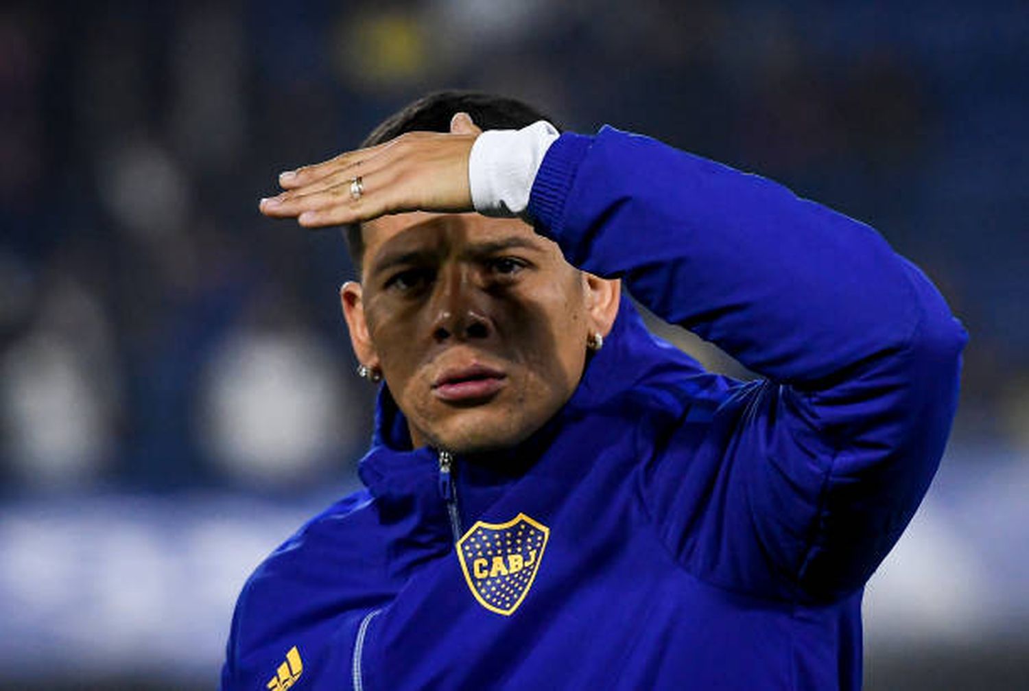 Boca, con Rojo desgarrado, empieza una semana difícil