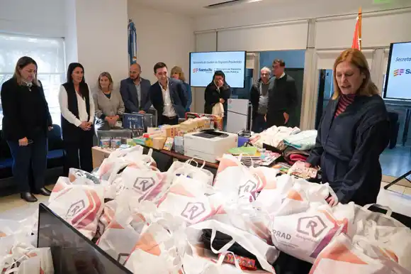 La provincia entregó juguetes y electrodomésticos comprados con dinero de las subastas de bienes decomisados al delito