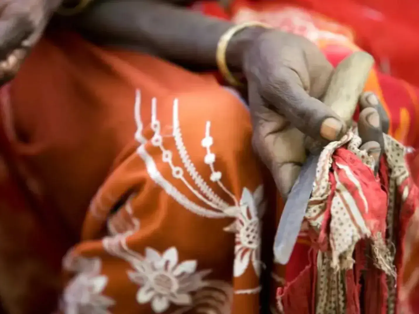 Alrededor de 4,5 millones de niñas corren el riesgo de sufrir mutilación genital femenina en 2026